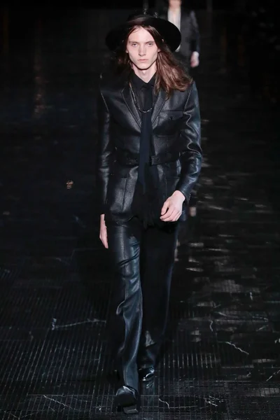 Look 56